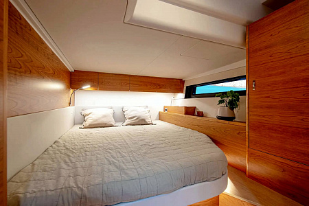Парусная яхта Hanse 590